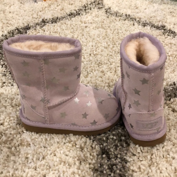 Authentic Toddler Star UGG Boots - Picture 2 of 7